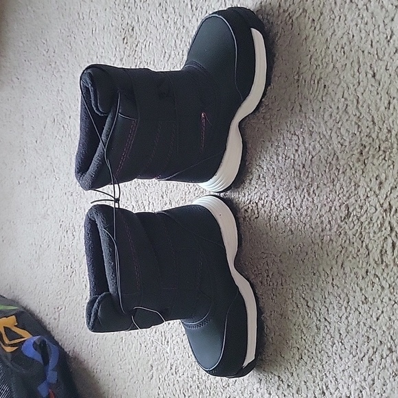 NWT Wonder Nation Toddler Girl's Boots - Picture 5 of 8